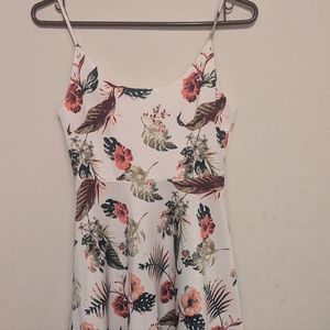 7 Day WkND white  Floral Spaghetti Strap dress size small